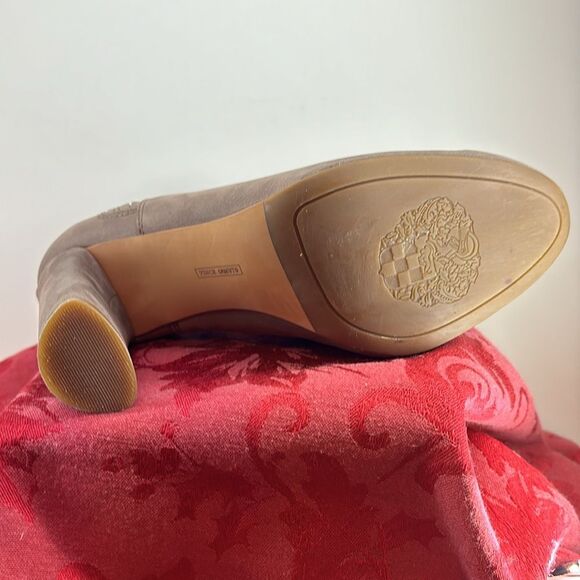 Vince Camuto Fateen Ankle Taupe Leather Booties 3 1/2” Heel Size 7 - Picture 14 of 16
